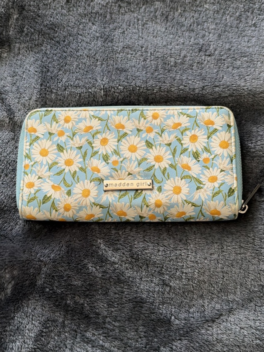 Madden Girl Light Blue Daisy Zip-Around Wallet